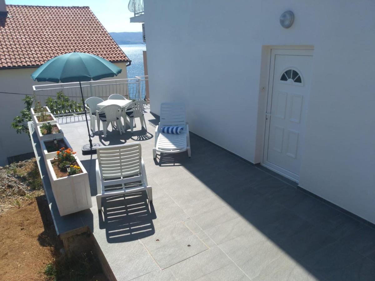 Sea Side App Apartment Vratarusa Bagian luar foto