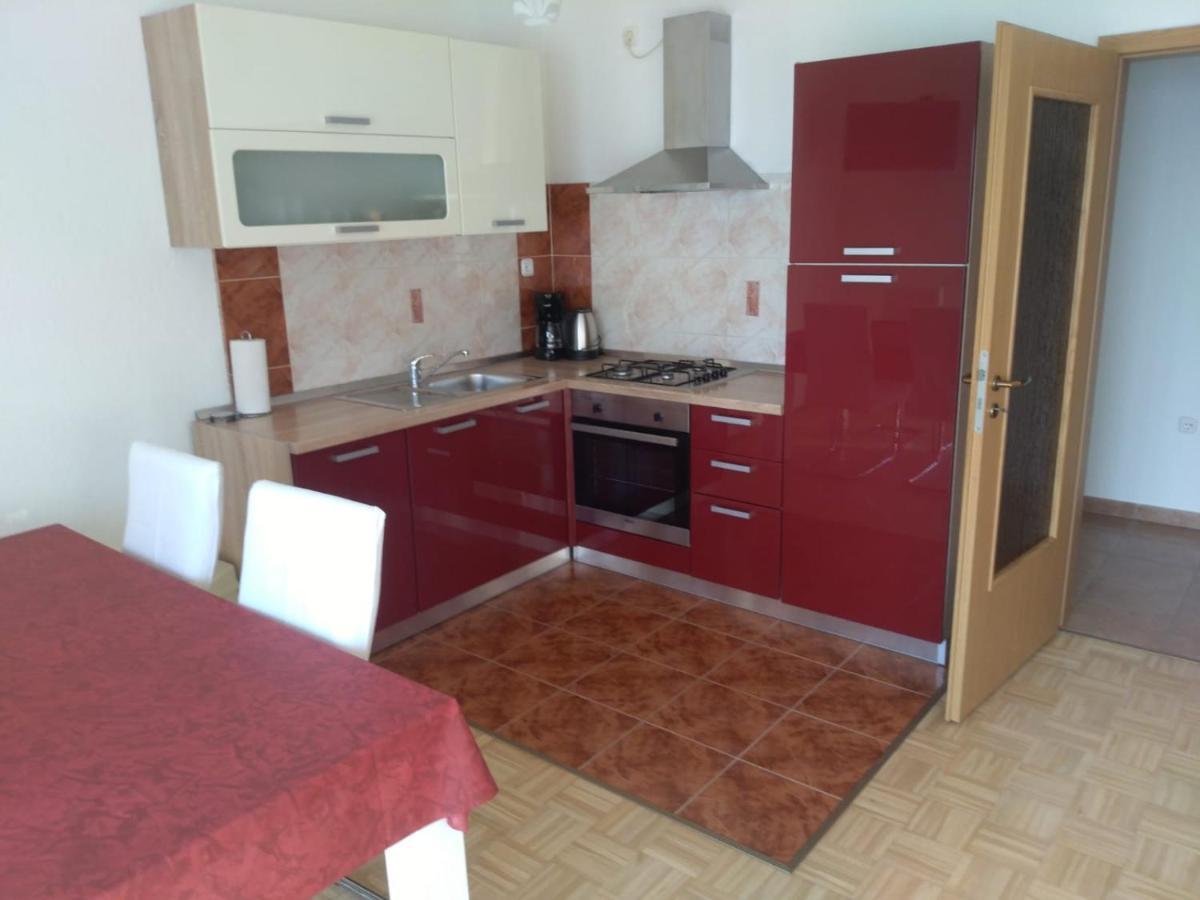 Sea Side App Apartment Vratarusa Bagian luar foto